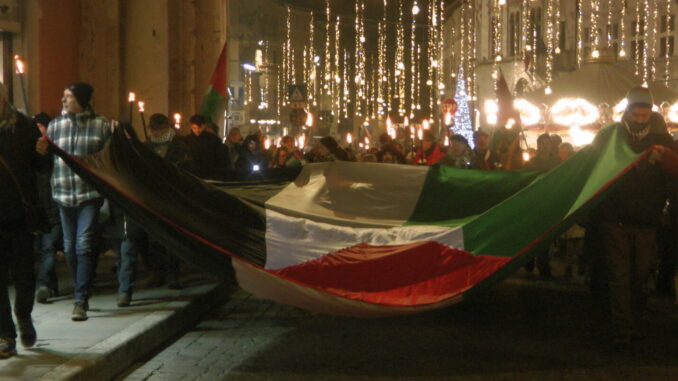 Fiaccolata a Perugia per il popolo palestinese