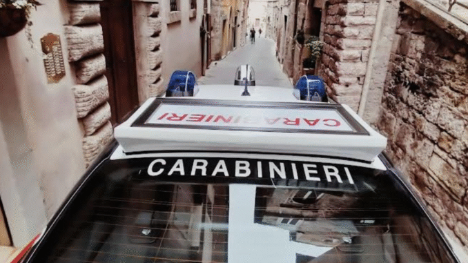 Furto nel cuore di Perugia, arrestato giovane gambiano