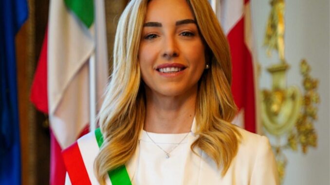 La sindaca di Genova, Silvia Salis, a Perugia per cittadinazna onoraria a Mirella Aloisio