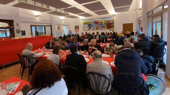 Perugia, Caritas offre pranzo Natale a 100 bisognosi per 25° anno