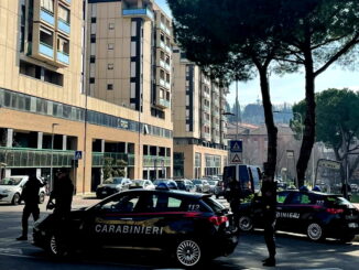 Blitz dei carabinieri all'Ottagono di Fontivegge bloccato 18enne