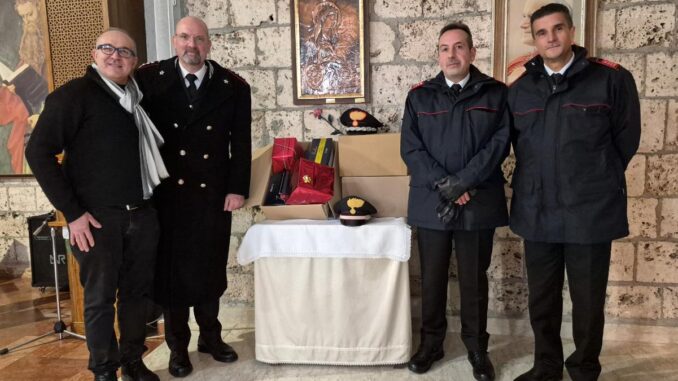 Carabinieri a Terni regalano Natale ai bambini fragili