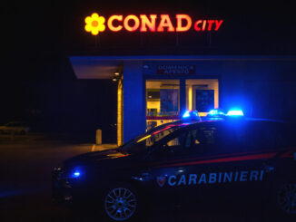Rapina alla Conad di Rivotorto, banditi armati fuggono dopo il colpo