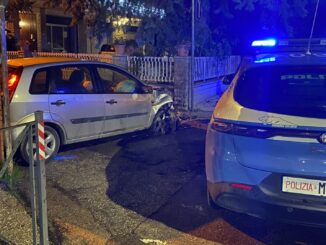 Incidente notturno a Bastia, Fiesta distrutta e conducente fugge