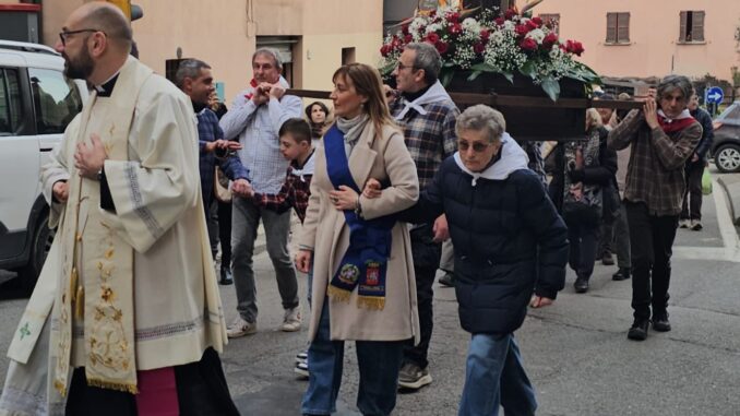 Il rito della benedizione degli animali a Perugia incanta