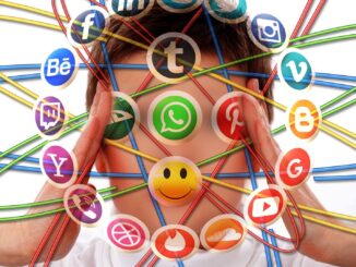 Dipendenza digitale: i social non sono un posto per adolescenti