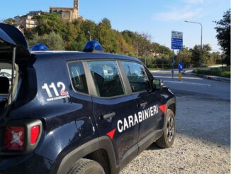 Arresto per maltrattamenti e tentata estorsione in abitazione familiare