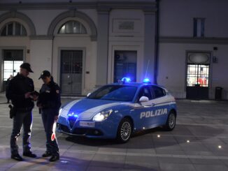 Uomo salvato sui binari alla stazione di Fontivegge