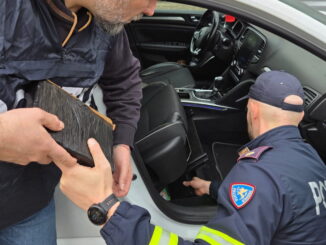 Cocaina sequestrata in auto: arresto dopo controllo