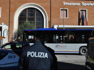 Incidente mortale alla stazione di Spoleto: uomo travolto dal treno