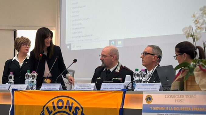 Il Lions Club Terni Host accanto ai giovani per parlare di sicurezza stradale