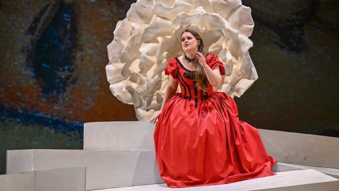 «La Traviata» di Verdi torna al Morlacchi: mercoledì sera grande lirica a Perugia