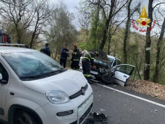 Scontro frontale a Ponte d’Oddi, tre persone soccorse