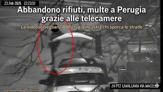 Rifiuto selvaggio a Perugia, telecamera immortala chi sporca le strade