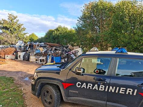 Rifiuti pericolosi sequestrati, tre indagati a Campello