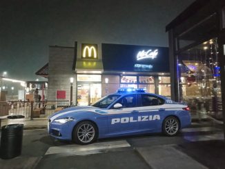 Rapina al McDonald's di Corciano c'è un fermo un colpo fulmineo nella notte di Pasqua