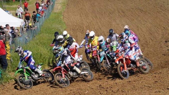 Motocross, trionfo umbro a Castiglione del Lago: poker d'assi