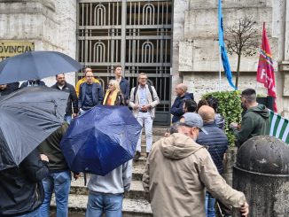 Sangraf in crisi stipendi non pagati e presidio dei tecnici