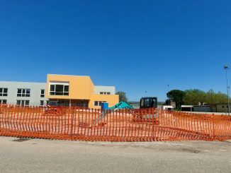 Scuola Ponte Pattoli ritardi infiniti e proteste dei cittadini