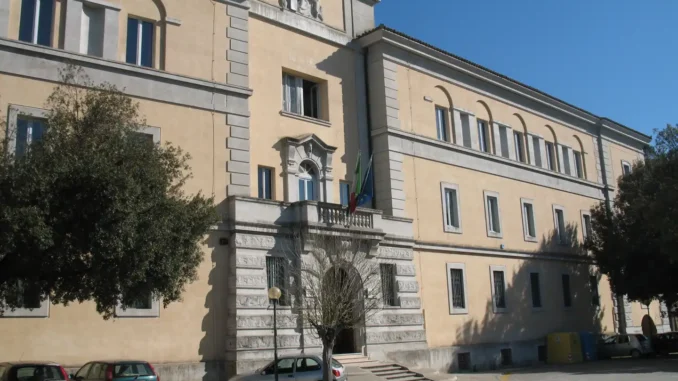 Non luogo a procedere per l’ex preside Rinaldi a Todi