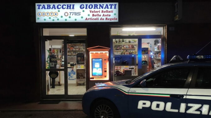 Furto tabacchi Campo di Marte a Fontivegge di Perugia scassinata porta e locali