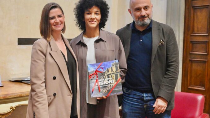 Calcio femminile, la Sindaca Ferdinandi incontra Sara Gama