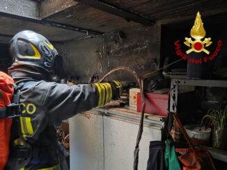Incendio in villetta ad Assisi causato da un guasto elettrico