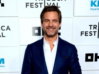 Jackson veste Cucinelli alla premiere di Happy Hours a NYC