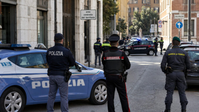 Controlli straordinari: 113 identificati e 3 avvisi Terni