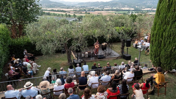 Festival Villa Solomei, tre giorni tra musica e grandi concerti, anche Toquinho