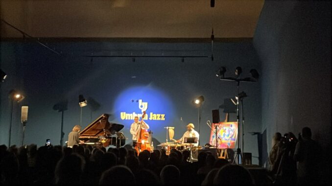Umbria Jazz 2026, la maratona entra nell’ultimo miglio: alla Sala Podiani il sabato si corre con il Kris Davis Trio