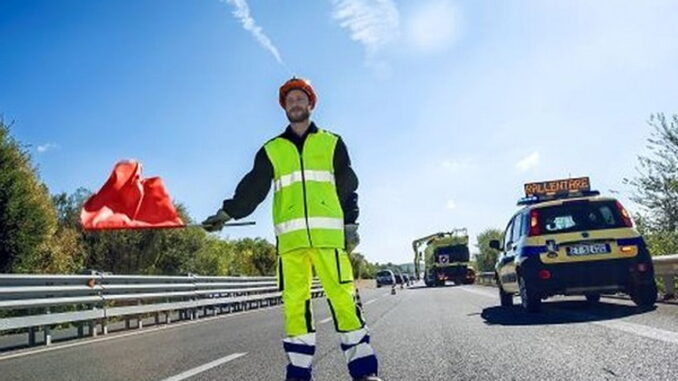Raccordo chiuso a Magione, incidente, recupero di mezzo pesante