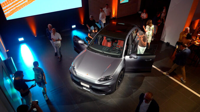 La nuova Cayenne Electric protagonista al centro Porsche Perugia