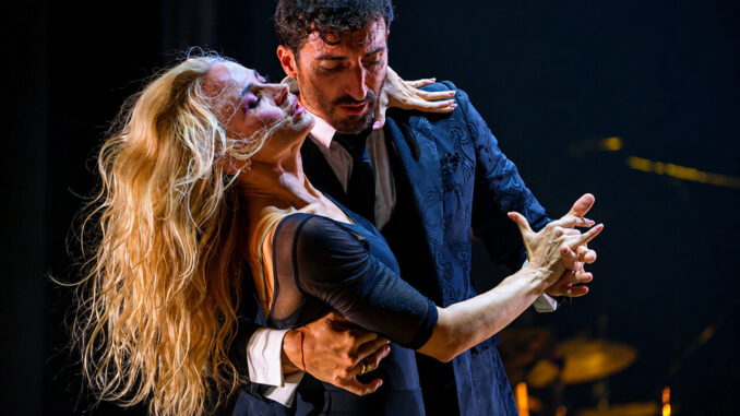 Historia, tango e riscatto sul palco abruzzese di Cabbia di Montereale