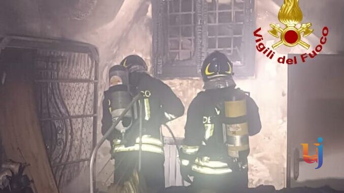 Incendio in appartamento ad Amelia, gravi danni ma nessun ferito
