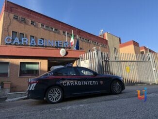 Tenta di eludere il controllo, arrestato 21enne per cocaina