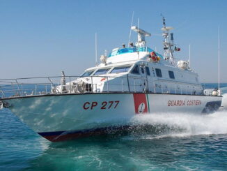 Bagnante di Città di Castello muore in mare, dramma a Torrette di Fano