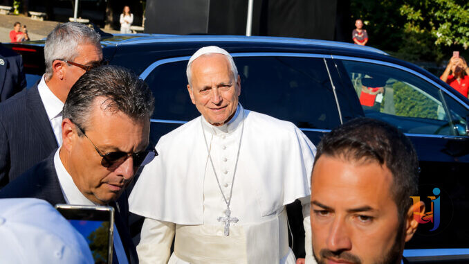Fondamentalismo respinto, il Papa richiama giovani alla pace 
