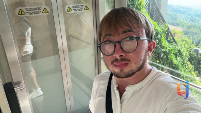 Ascensore Minimetrò Pincetto in blocco, giornalista chiuso dentro