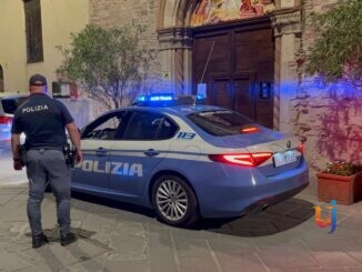 Perugia, truffa finto finanziere, Polizia di Stato, gioielli, arresto