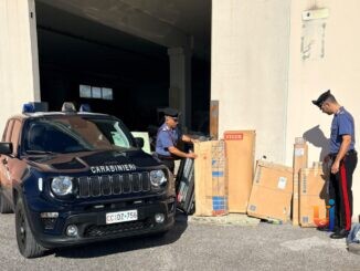 Furto aggravato, padre e figlio denunciati dopo il controllo