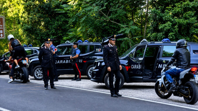 Strada Apecchiese Carabinieri controlli rafforzati