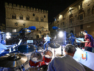 Tributo a Guccini, Piazza IV Novembre si unisce nella musica