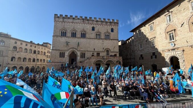 Fisco e sanità, la Uil mobilita piazza IV Novembre a Perugia