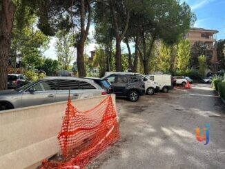 Parcheggio via Catanelli ancora chiuso, confronto in Comune
