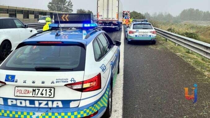 Urto tra i due mezzi pesanti in A1, traffico lento a Orvieto